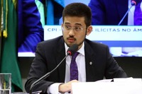 Kim Kataguiri (DEM-SP) deveria procurar se inspirar em outras coisas no Japão que fossem mais úteis ao Brasil e nossos estudantes. Foto: Vinicius Loures/Câmara dos Deputados.